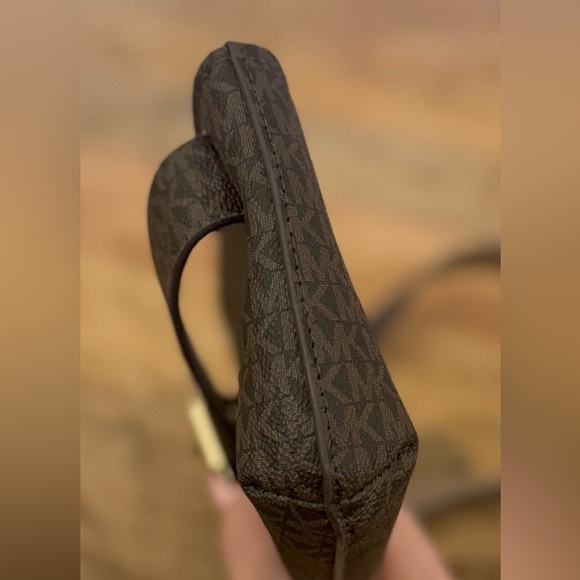 Michael Kors Brown and Tan Belt Bag - Picture 7 of 8